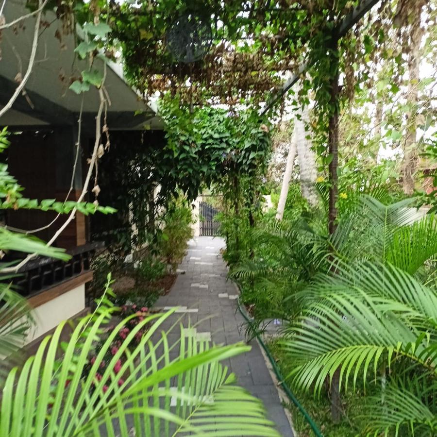 Appartement Leaf Garden Retreat à Varkala Extérieur photo